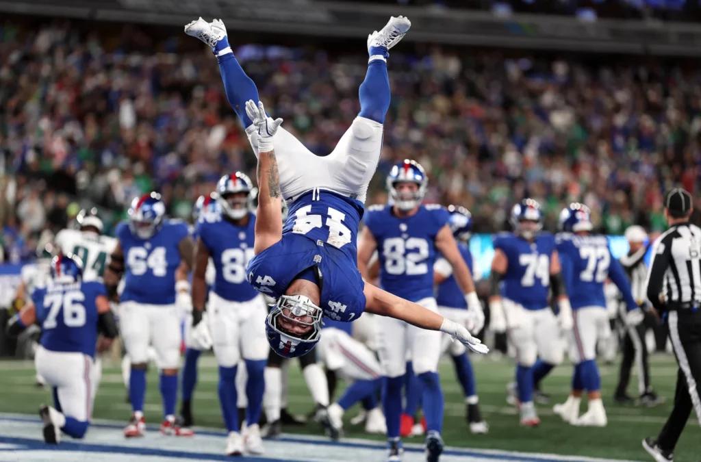 Image for article - NFL Supercoach Week 8 | Buy, Hold, Sell