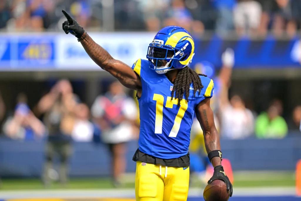 Image for article - NFL Supercoach Week 14 | Buy, Hold, Sell